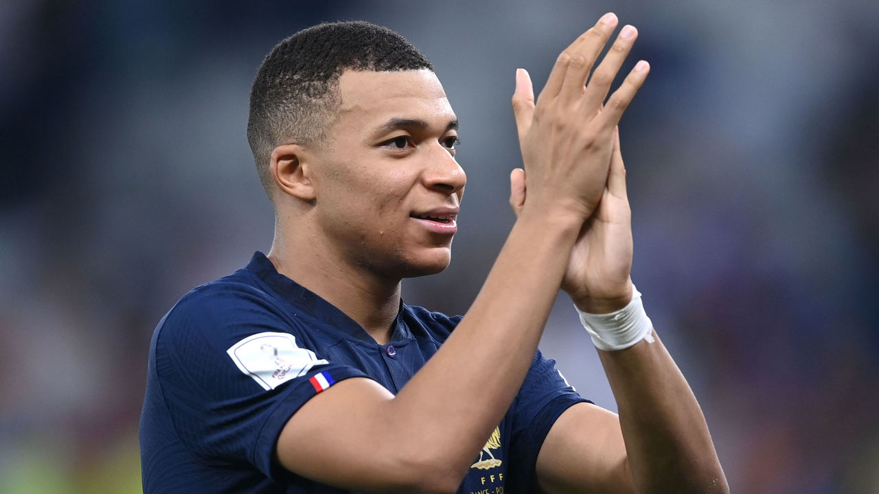 World Cup roundup: Mbappe's a cheat code, England hitting stride